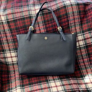 Tory Burch Robinson Saffiano Tote + dust bag